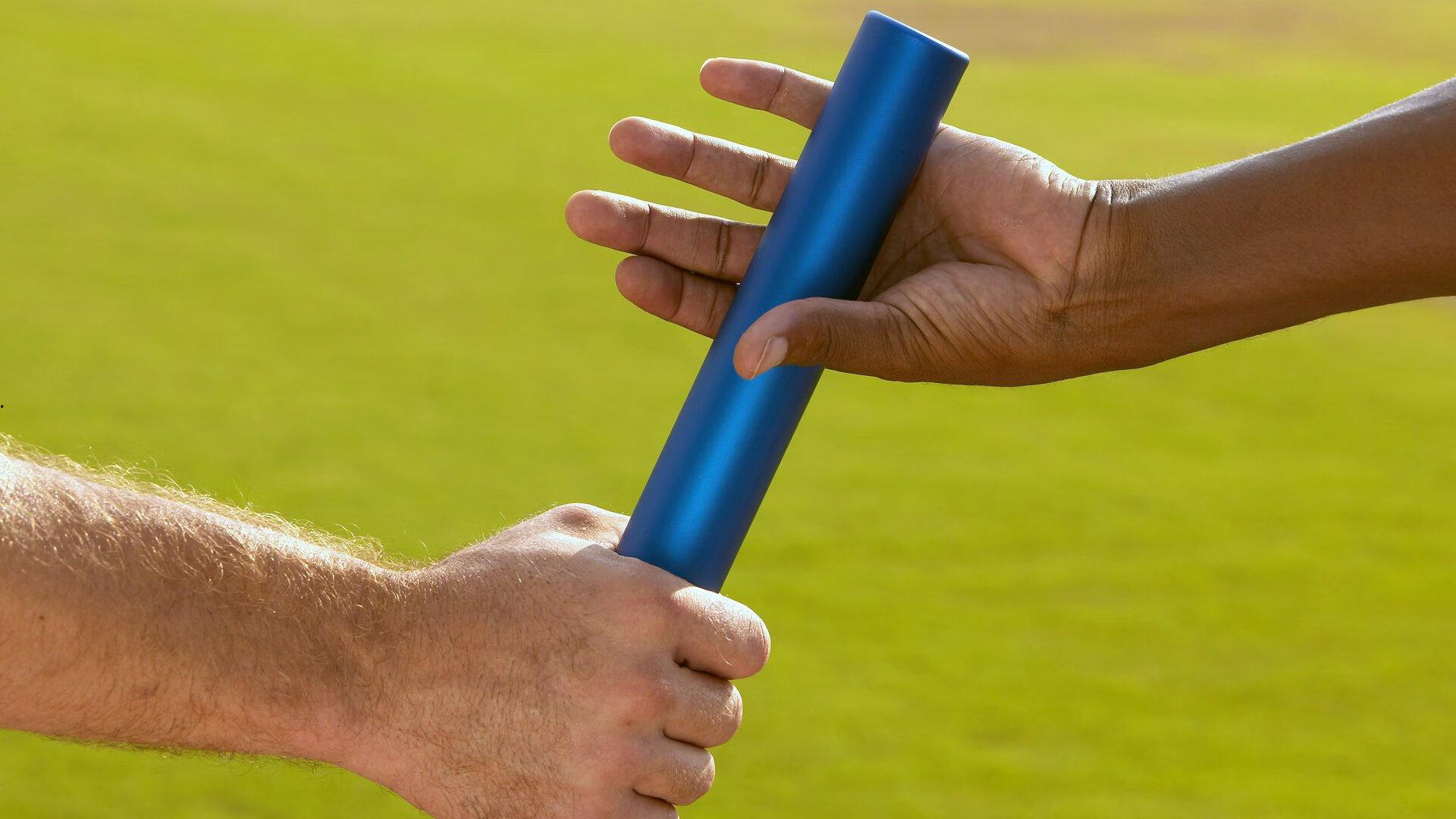 国际帆船赛巅峰对决 顶尖选手逐浪争锋